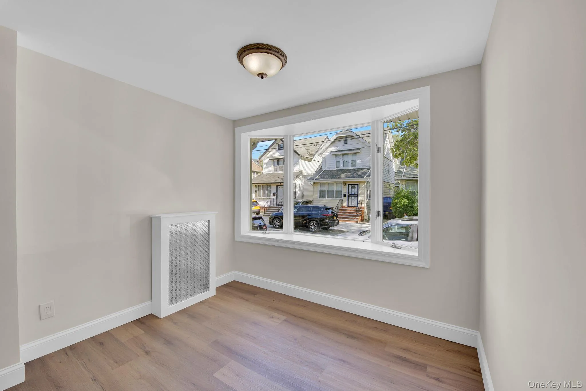 96-16 91st Drive, New York, NY, 3 Bedrooms Bedrooms, 6 Rooms Rooms,2 BathroomsBathrooms,Residential,For Rent,91st,0,1021428 96-16 91st Drive, New York, NY, 3 Bedrooms Bedrooms, 6 Rooms Rooms,2 BathroomsBathrooms,Residential,For Rent,91st,0,1021428