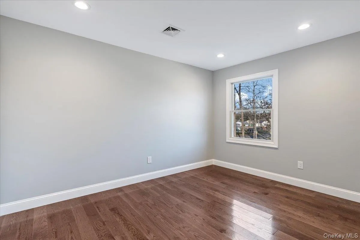 91 Market Street, Brookhaven, NY, 4 Bedrooms Bedrooms, 8 Rooms Rooms,2 BathroomsBathrooms,Residential,For Rent,Market,0,1021435 91 Market Street, Brookhaven, NY, 4 Bedrooms Bedrooms, 8 Rooms Rooms,2 BathroomsBathrooms,Residential,For Rent,Market,0,1021435