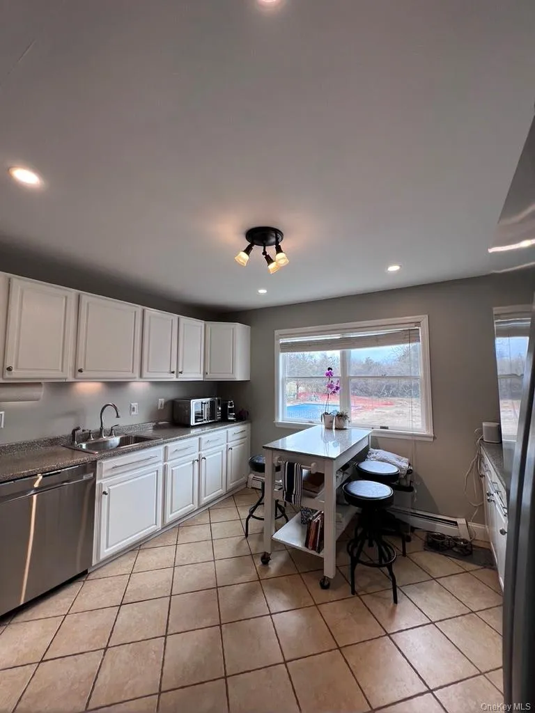 265 Old Field Court, Southold, NY, 3 Bedrooms Bedrooms, 10 Rooms Rooms,2 BathroomsBathrooms,Residential Lease,For Rent,Old Field,0,1021449 265 Old Field Court, Southold, NY, 3 Bedrooms Bedrooms, 10 Rooms Rooms,2 BathroomsBathrooms,Residential Lease,For Rent,Old Field,0,1021449