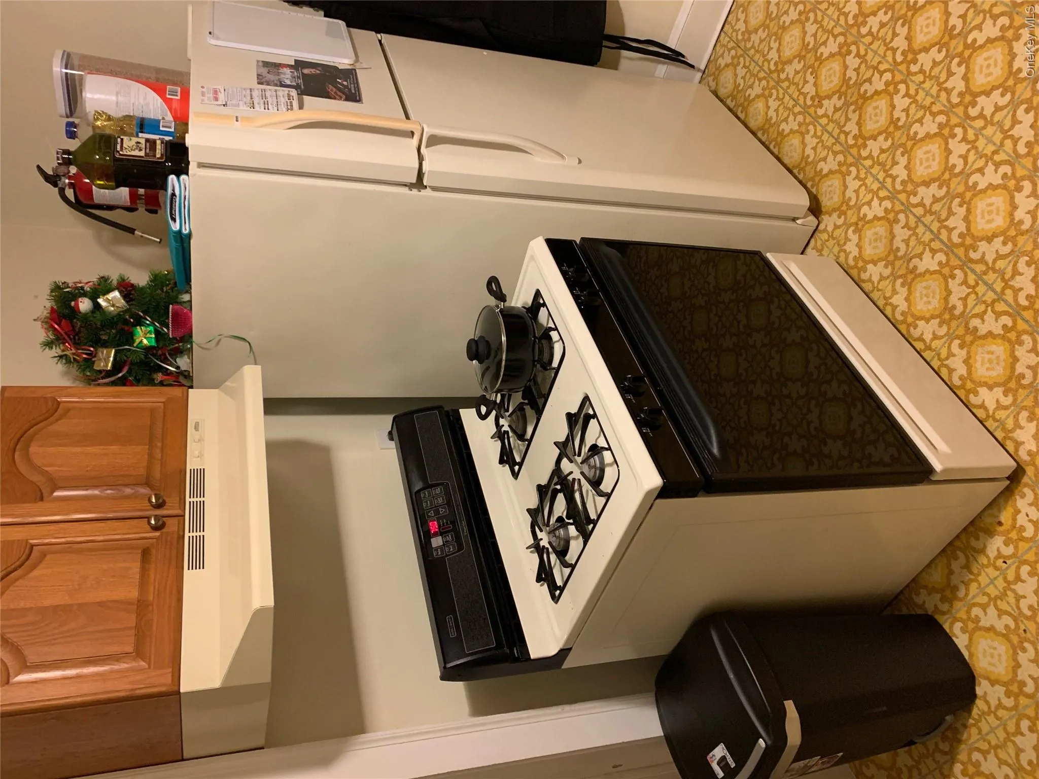 7 Chestnut Street, Brookhaven, NY, 3 Bedrooms Bedrooms, 6 Rooms Rooms,1 BathroomBathrooms,Residential Lease,For Rent,Chestnut,0,1021450 7 Chestnut Street, Brookhaven, NY, 3 Bedrooms Bedrooms, 6 Rooms Rooms,1 BathroomBathrooms,Residential Lease,For Rent,Chestnut,0,1021450