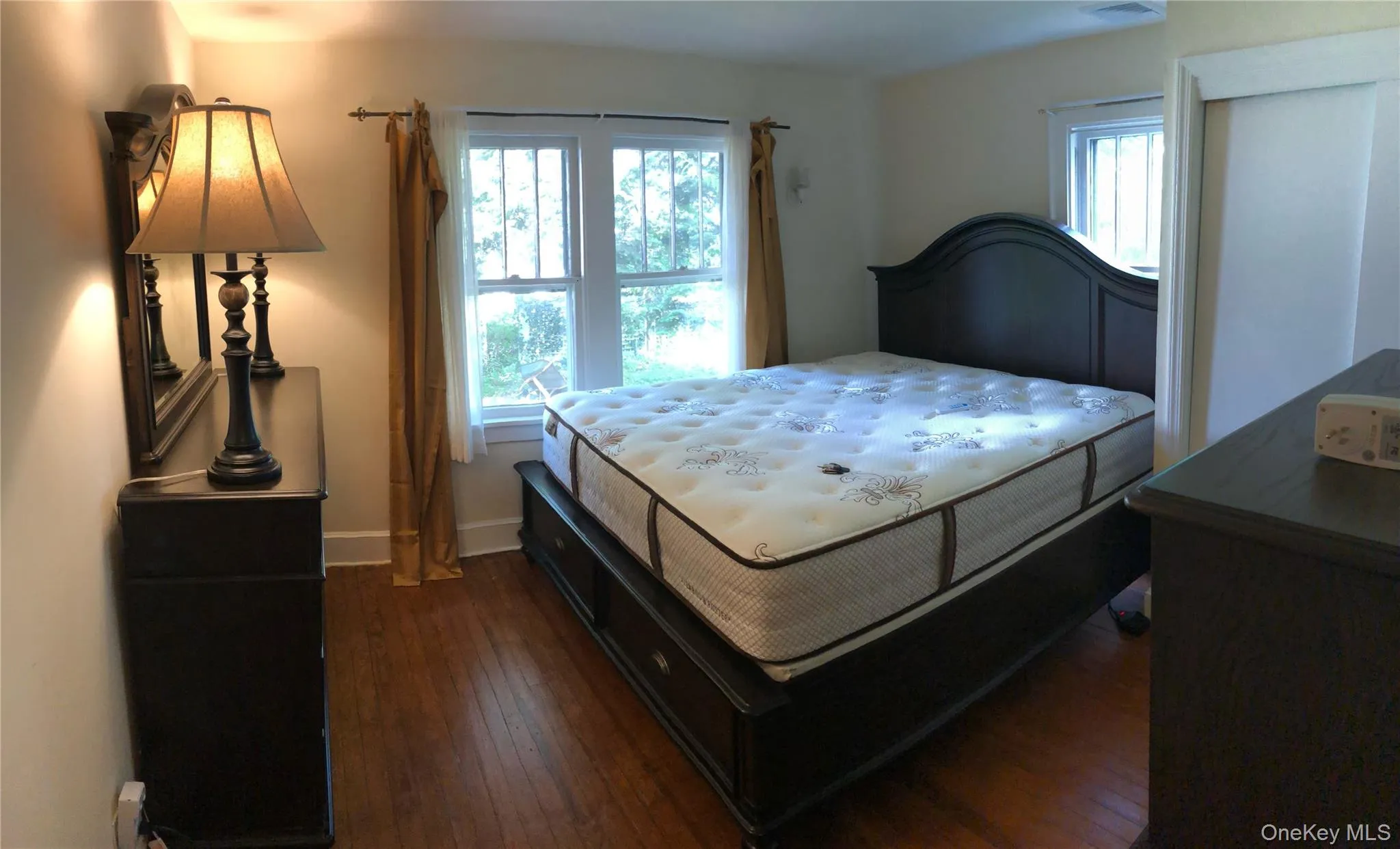 7 Chestnut Street, Brookhaven, NY, 3 Bedrooms Bedrooms, 6 Rooms Rooms,1 BathroomBathrooms,Residential Lease,For Rent,Chestnut,0,1021450 7 Chestnut Street, Brookhaven, NY, 3 Bedrooms Bedrooms, 6 Rooms Rooms,1 BathroomBathrooms,Residential Lease,For Rent,Chestnut,0,1021450