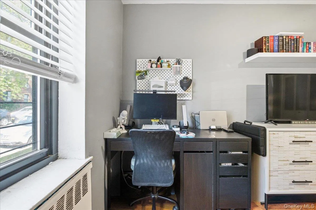 100-11 67th Road, New York, NY, 1 Bedroom Bedrooms, 4 Rooms Rooms,1 BathroomBathrooms,Residential,For Rent,67th,0,1021453 100-11 67th Road, New York, NY, 1 Bedroom Bedrooms, 4 Rooms Rooms,1 BathroomBathrooms,Residential,For Rent,67th,0,1021453