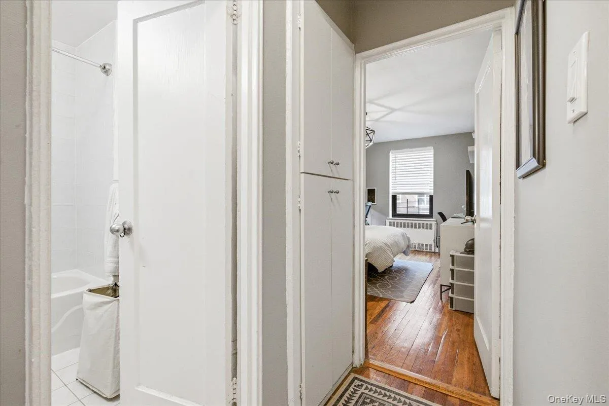 100-11 67th Road, New York, NY, 1 Bedroom Bedrooms, 4 Rooms Rooms,1 BathroomBathrooms,Residential,For Rent,67th,0,1021453 100-11 67th Road, New York, NY, 1 Bedroom Bedrooms, 4 Rooms Rooms,1 BathroomBathrooms,Residential,For Rent,67th,0,1021453