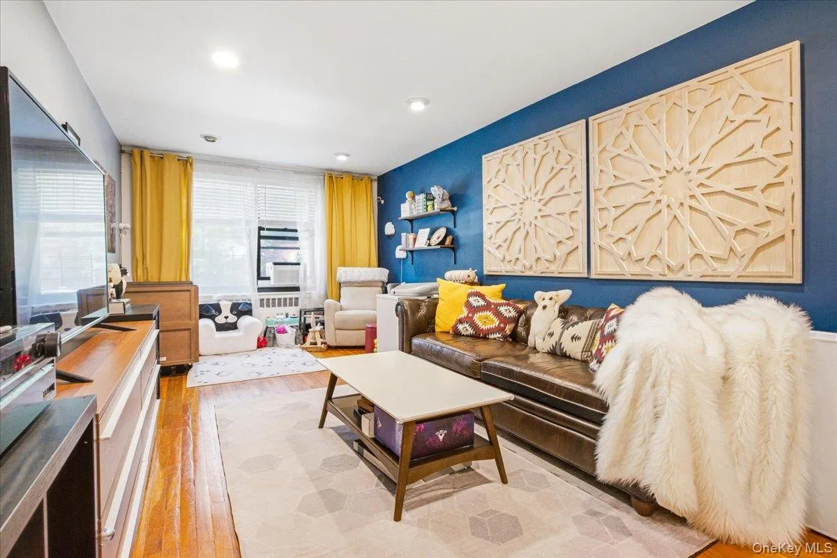 100-11 67th Road, New York, NY, 1 Bedroom Bedrooms, 4 Rooms Rooms,1 BathroomBathrooms,Residential,For Rent,67th,0,1021453 100-11 67th Road, New York, NY, 1 Bedroom Bedrooms, 4 Rooms Rooms,1 BathroomBathrooms,Residential,For Rent,67th,0,1021453