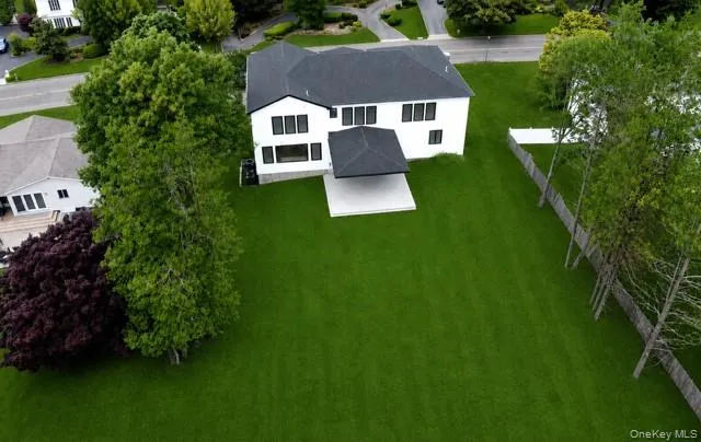 14 Wilmington Drive, Huntington, NY, 5 Bedrooms Bedrooms, 9 Rooms Rooms,5 BathroomsBathrooms,Residential,For Rent,Wilmington,0,1021458 14 Wilmington Drive, Huntington, NY, 5 Bedrooms Bedrooms, 9 Rooms Rooms,5 BathroomsBathrooms,Residential,For Rent,Wilmington,0,1021458