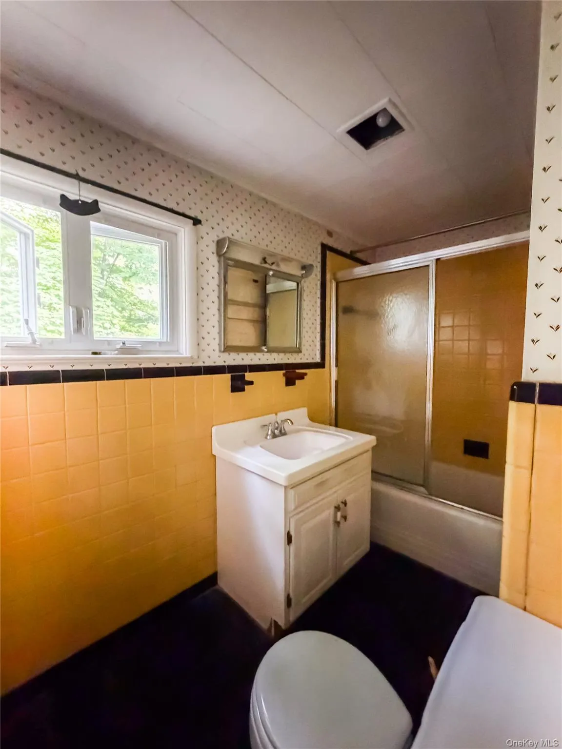 126 Quaker Lane, Hyde Park, NY, 2 Bedrooms Bedrooms, 5 Rooms Rooms,1 BathroomBathrooms,Residential,For Rent,Quaker,0,1021460 126 Quaker Lane, Hyde Park, NY, 2 Bedrooms Bedrooms, 5 Rooms Rooms,1 BathroomBathrooms,Residential,For Rent,Quaker,0,1021460