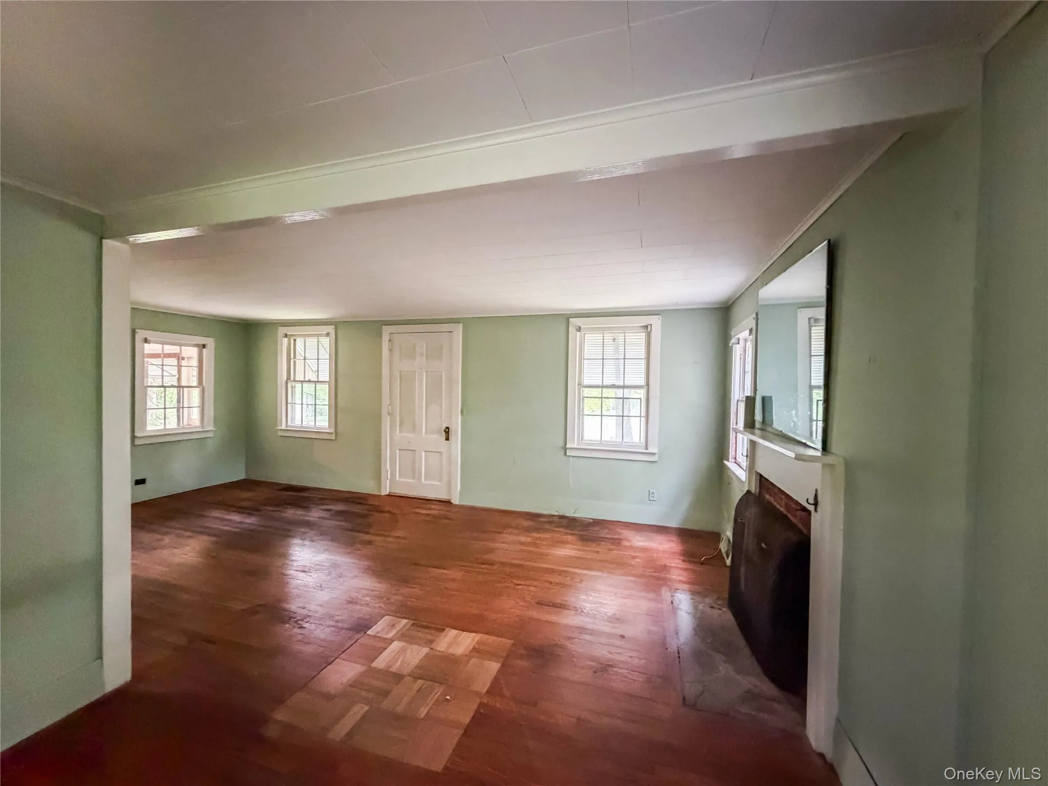 126 Quaker Lane, Hyde Park, NY, 2 Bedrooms Bedrooms, 5 Rooms Rooms,1 BathroomBathrooms,Residential,For Rent,Quaker,0,1021460 126 Quaker Lane, Hyde Park, NY, 2 Bedrooms Bedrooms, 5 Rooms Rooms,1 BathroomBathrooms,Residential,For Rent,Quaker,0,1021460
