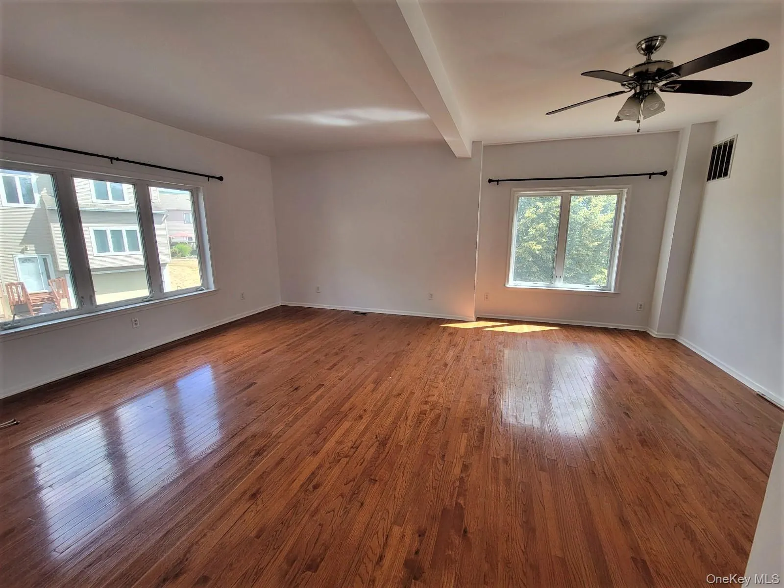 1 Boulder Court, Woodbury, NY, 3 Bedrooms Bedrooms, 6 Rooms Rooms,2 BathroomsBathrooms,Residential Lease,For Rent,Boulder,0,1021465 1 Boulder Court, Woodbury, NY, 3 Bedrooms Bedrooms, 6 Rooms Rooms,2 BathroomsBathrooms,Residential Lease,For Rent,Boulder,0,1021465