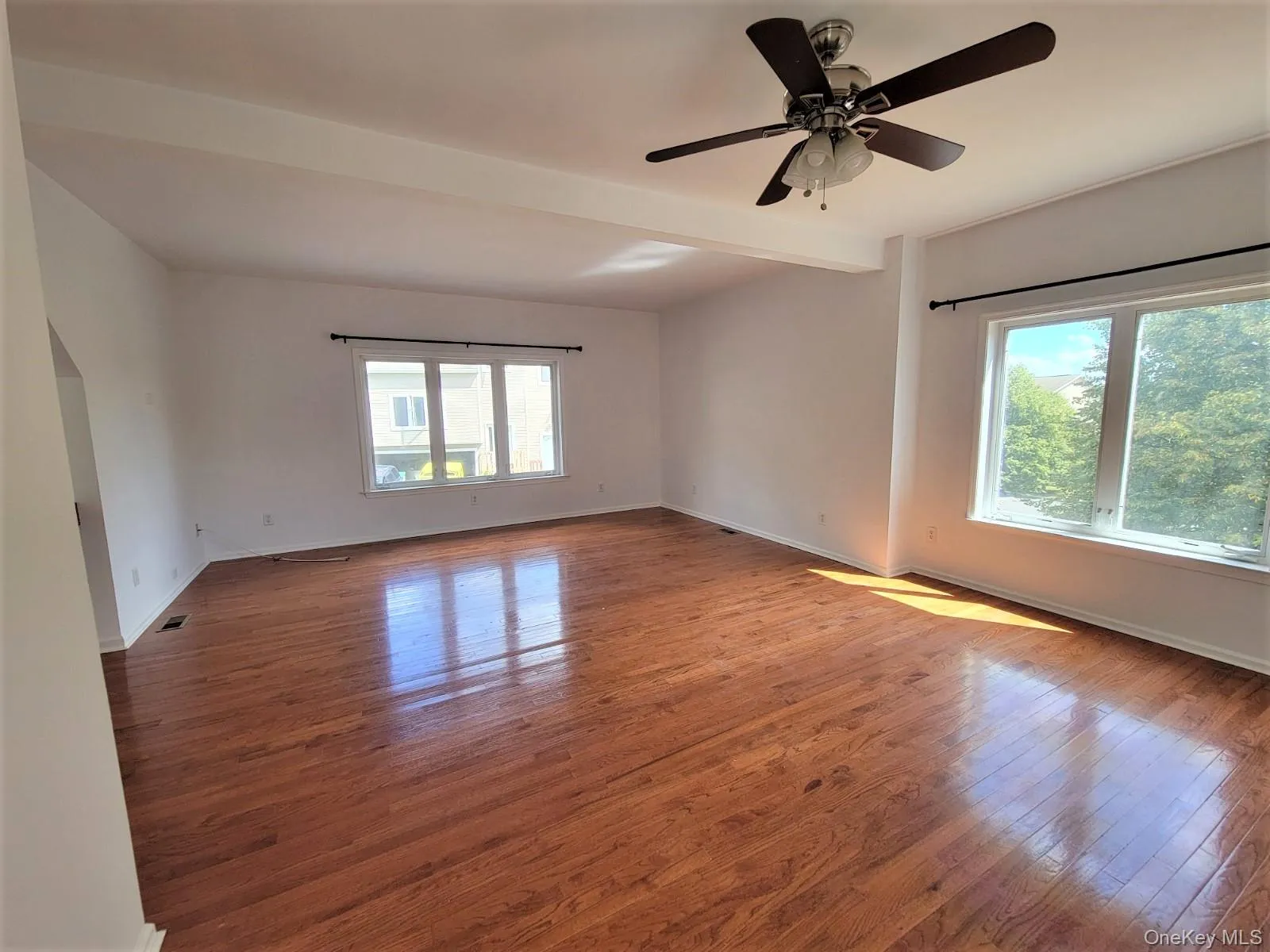 1 Boulder Court, Woodbury, NY, 3 Bedrooms Bedrooms, 6 Rooms Rooms,2 BathroomsBathrooms,Residential Lease,For Rent,Boulder,0,1021465 1 Boulder Court, Woodbury, NY, 3 Bedrooms Bedrooms, 6 Rooms Rooms,2 BathroomsBathrooms,Residential Lease,For Rent,Boulder,0,1021465