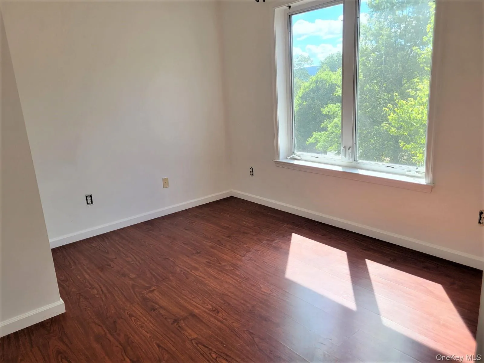 1 Boulder Court, Woodbury, NY, 3 Bedrooms Bedrooms, 6 Rooms Rooms,2 BathroomsBathrooms,Residential Lease,For Rent,Boulder,0,1021465 1 Boulder Court, Woodbury, NY, 3 Bedrooms Bedrooms, 6 Rooms Rooms,2 BathroomsBathrooms,Residential Lease,For Rent,Boulder,0,1021465