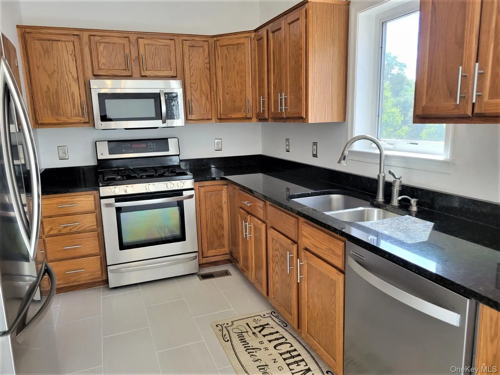 1 Boulder Court, Woodbury, NY, 3 Bedrooms Bedrooms, 6 Rooms Rooms,2 BathroomsBathrooms,Residential Lease,For Rent,Boulder,0,1021465 1 Boulder Court, Woodbury, NY, 3 Bedrooms Bedrooms, 6 Rooms Rooms,2 BathroomsBathrooms,Residential Lease,For Rent,Boulder,0,1021465
