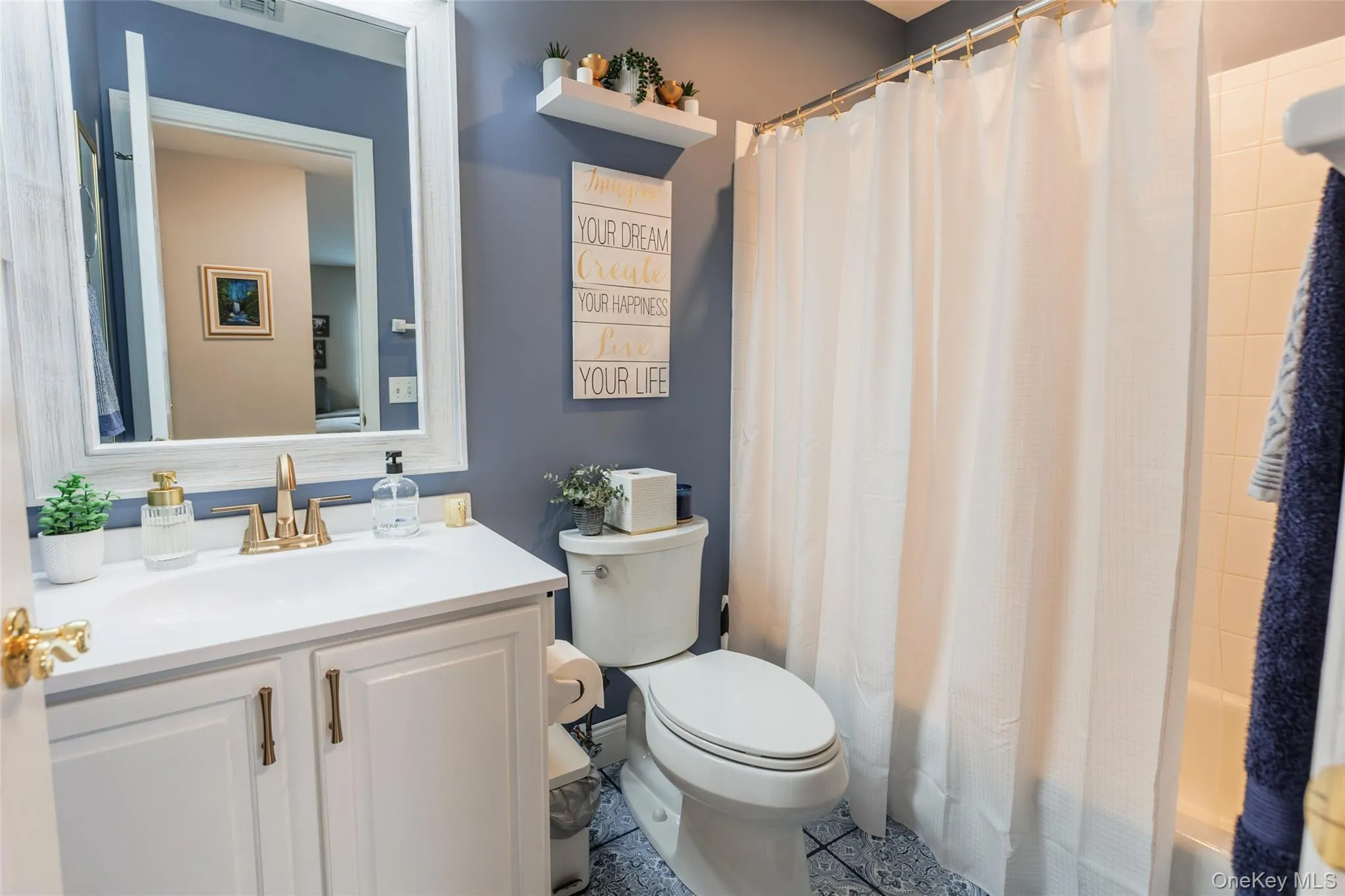 84 Kate Circle, Brookhaven, NY, 2 Bedrooms Bedrooms, 7 Rooms Rooms,2 BathroomsBathrooms,Residential,For Rent,Kate,0,1021466 84 Kate Circle, Brookhaven, NY, 2 Bedrooms Bedrooms, 7 Rooms Rooms,2 BathroomsBathrooms,Residential,For Rent,Kate,0,1021466