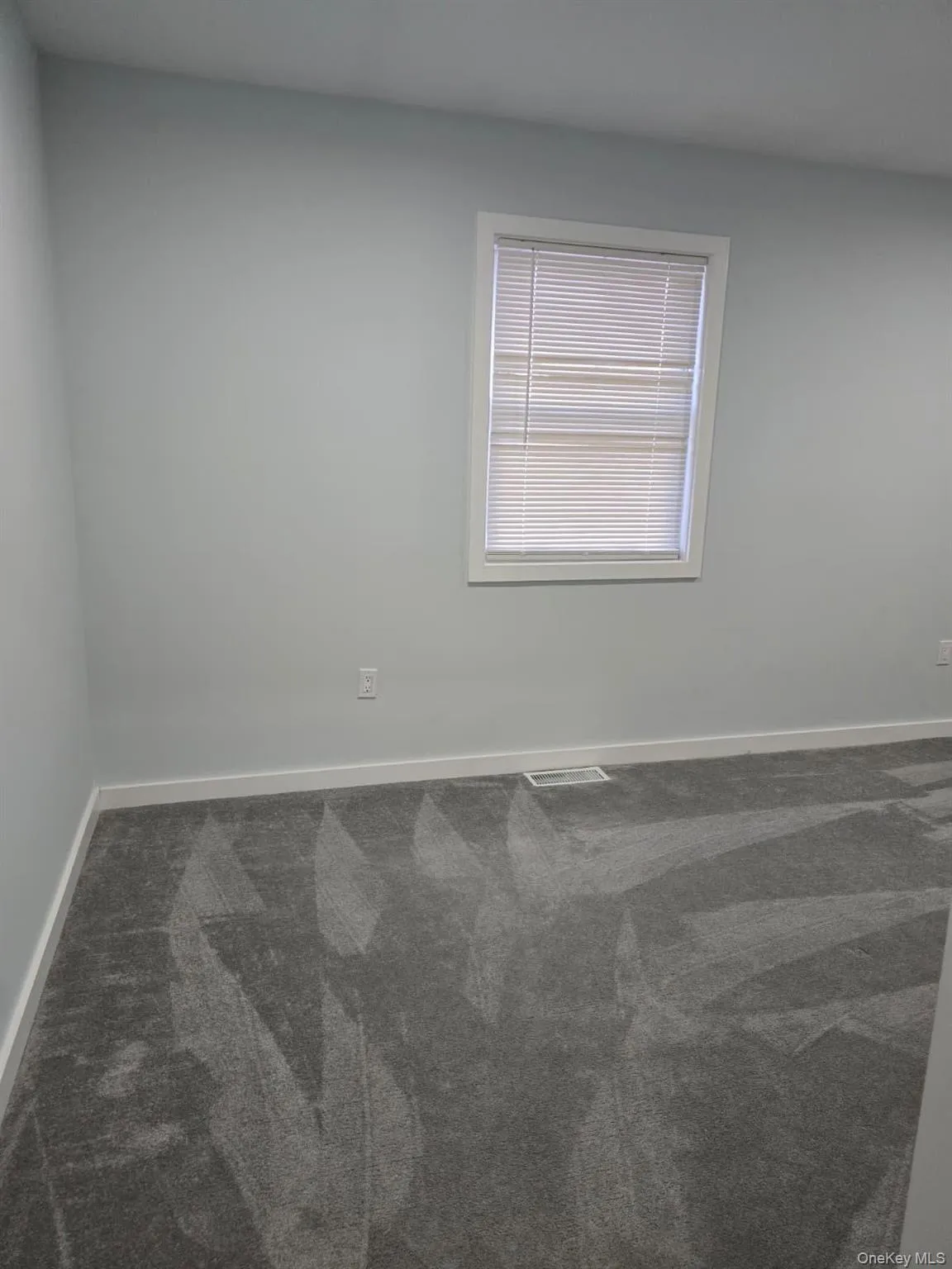 27 Hickory Avenue, Brookhaven, NY, 3 Bedrooms Bedrooms, 6 Rooms Rooms,2 BathroomsBathrooms,Residential,For Rent,Hickory,0,1021469 27 Hickory Avenue, Brookhaven, NY, 3 Bedrooms Bedrooms, 6 Rooms Rooms,2 BathroomsBathrooms,Residential,For Rent,Hickory,0,1021469
