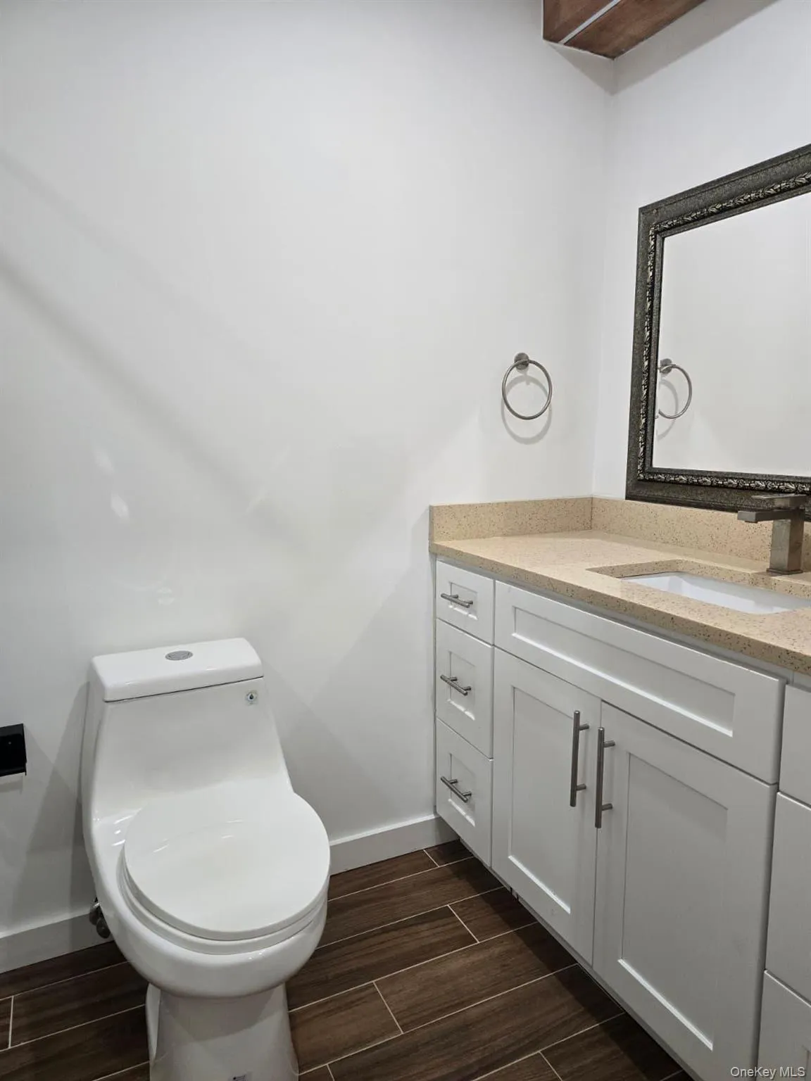 27 Hickory Avenue, Brookhaven, NY, 3 Bedrooms Bedrooms, 6 Rooms Rooms,2 BathroomsBathrooms,Residential,For Rent,Hickory,0,1021469 27 Hickory Avenue, Brookhaven, NY, 3 Bedrooms Bedrooms, 6 Rooms Rooms,2 BathroomsBathrooms,Residential,For Rent,Hickory,0,1021469