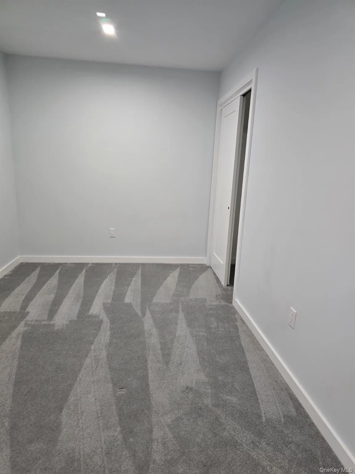 27 Hickory Avenue, Brookhaven, NY, 3 Bedrooms Bedrooms, 6 Rooms Rooms,2 BathroomsBathrooms,Residential,For Rent,Hickory,0,1021469 27 Hickory Avenue, Brookhaven, NY, 3 Bedrooms Bedrooms, 6 Rooms Rooms,2 BathroomsBathrooms,Residential,For Rent,Hickory,0,1021469