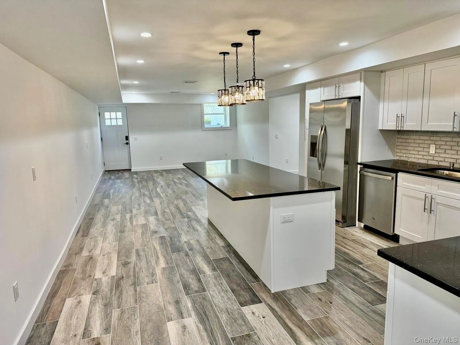27 Hickory Avenue, Brookhaven, NY, 3 Bedrooms Bedrooms, 6 Rooms Rooms,2 BathroomsBathrooms,Residential,For Rent,Hickory,0,1021469 27 Hickory Avenue, Brookhaven, NY, 3 Bedrooms Bedrooms, 6 Rooms Rooms,2 BathroomsBathrooms,Residential,For Rent,Hickory,0,1021469