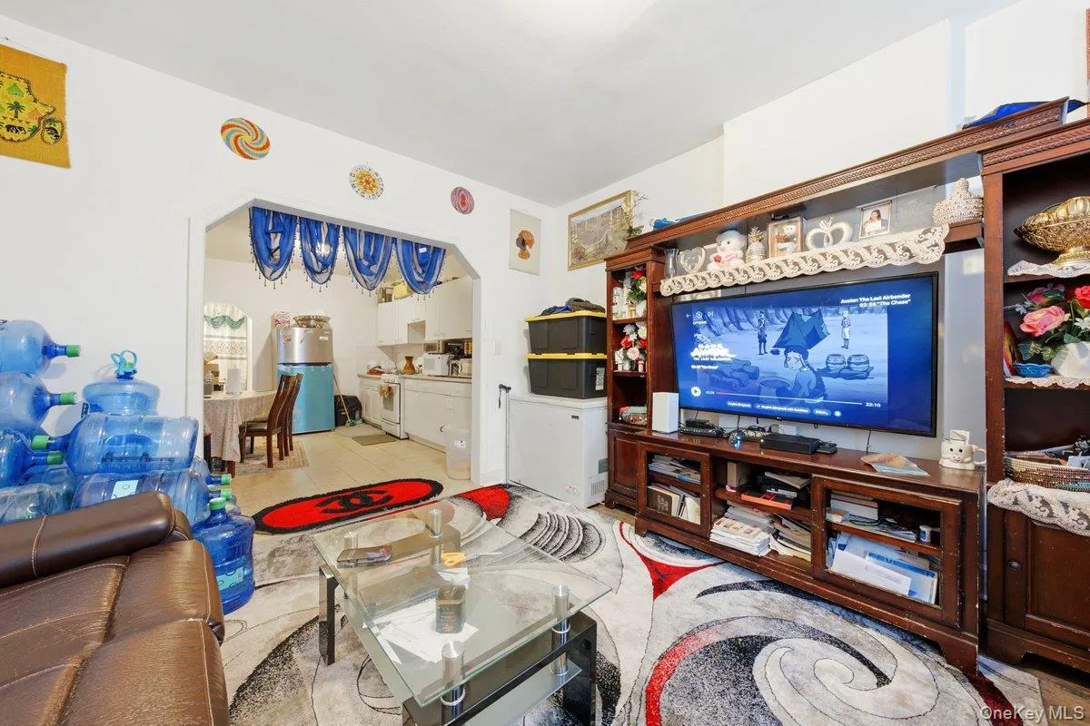 3159 Villa Avenue, New York, NY, 11 Bedrooms Bedrooms, 11 Rooms Rooms,4 BathroomsBathrooms,Residential,For Rent,Villa,0,1021472 3159 Villa Avenue, New York, NY, 11 Bedrooms Bedrooms, 11 Rooms Rooms,4 BathroomsBathrooms,Residential,For Rent,Villa,0,1021472