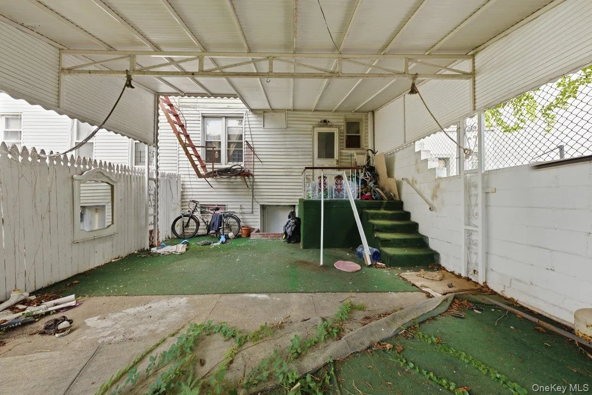 3159 Villa Avenue, New York, NY, 11 Bedrooms Bedrooms, 11 Rooms Rooms,4 BathroomsBathrooms,Residential,For Rent,Villa,0,1021472 3159 Villa Avenue, New York, NY, 11 Bedrooms Bedrooms, 11 Rooms Rooms,4 BathroomsBathrooms,Residential,For Rent,Villa,0,1021472