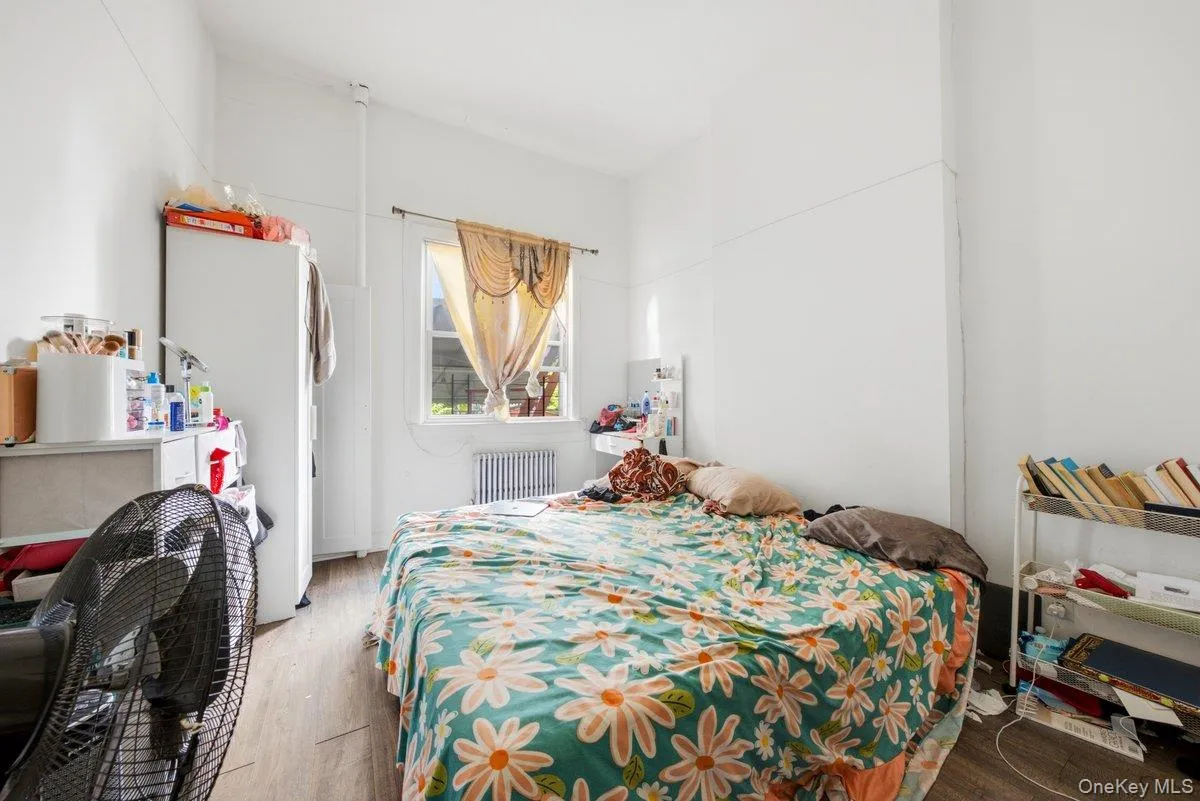 3159 Villa Avenue, New York, NY, 11 Bedrooms Bedrooms, 11 Rooms Rooms,4 BathroomsBathrooms,Residential,For Rent,Villa,0,1021472 3159 Villa Avenue, New York, NY, 11 Bedrooms Bedrooms, 11 Rooms Rooms,4 BathroomsBathrooms,Residential,For Rent,Villa,0,1021472