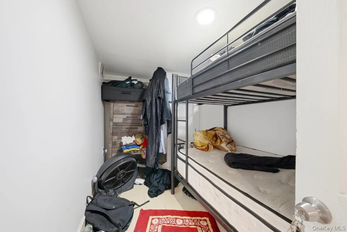 3159 Villa Avenue, New York, NY, 11 Bedrooms Bedrooms, 11 Rooms Rooms,4 BathroomsBathrooms,Residential,For Rent,Villa,0,1021472 3159 Villa Avenue, New York, NY, 11 Bedrooms Bedrooms, 11 Rooms Rooms,4 BathroomsBathrooms,Residential,For Rent,Villa,0,1021472