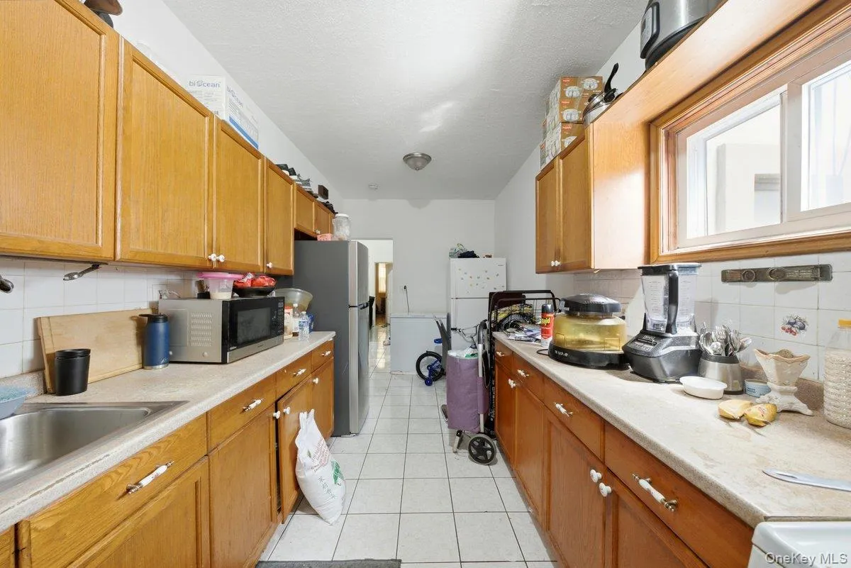 3159 Villa Avenue, New York, NY, 11 Bedrooms Bedrooms, 11 Rooms Rooms,4 BathroomsBathrooms,Residential,For Rent,Villa,0,1021472 3159 Villa Avenue, New York, NY, 11 Bedrooms Bedrooms, 11 Rooms Rooms,4 BathroomsBathrooms,Residential,For Rent,Villa,0,1021472
