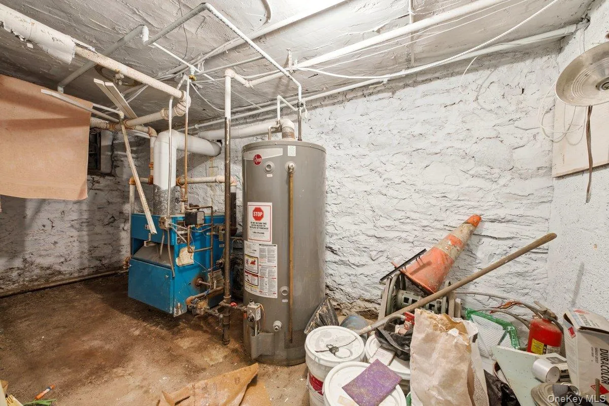 3159 Villa Avenue, New York, NY, 11 Bedrooms Bedrooms, 11 Rooms Rooms,4 BathroomsBathrooms,Residential,For Rent,Villa,0,1021472 3159 Villa Avenue, New York, NY, 11 Bedrooms Bedrooms, 11 Rooms Rooms,4 BathroomsBathrooms,Residential,For Rent,Villa,0,1021472
