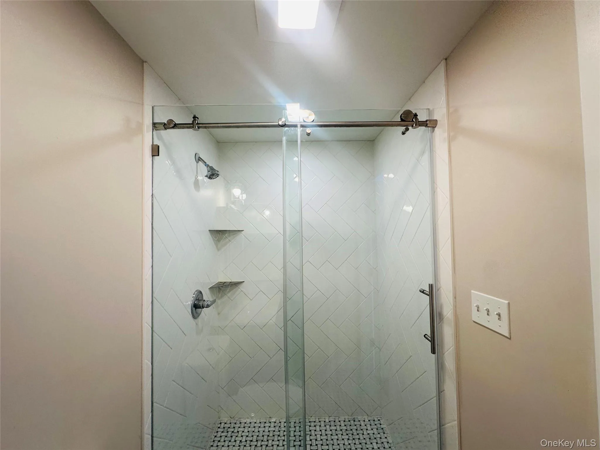 80 Garden Street, Poughkeepsie, NY, 1 Bedroom Bedrooms, 3 Rooms Rooms,1 BathroomBathrooms,Residential Lease,For Rent,Garden,0,1021473 80 Garden Street, Poughkeepsie, NY, 1 Bedroom Bedrooms, 3 Rooms Rooms,1 BathroomBathrooms,Residential Lease,For Rent,Garden,0,1021473