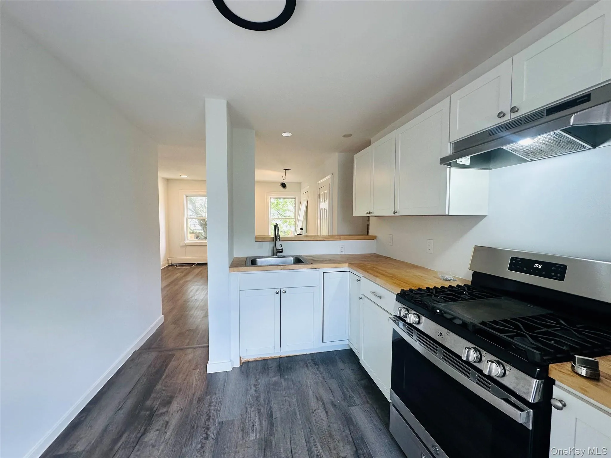 80 Garden Street, Poughkeepsie, NY, 1 Bedroom Bedrooms, 3 Rooms Rooms,1 BathroomBathrooms,Residential Lease,For Rent,Garden,0,1021473 80 Garden Street, Poughkeepsie, NY, 1 Bedroom Bedrooms, 3 Rooms Rooms,1 BathroomBathrooms,Residential Lease,For Rent,Garden,0,1021473