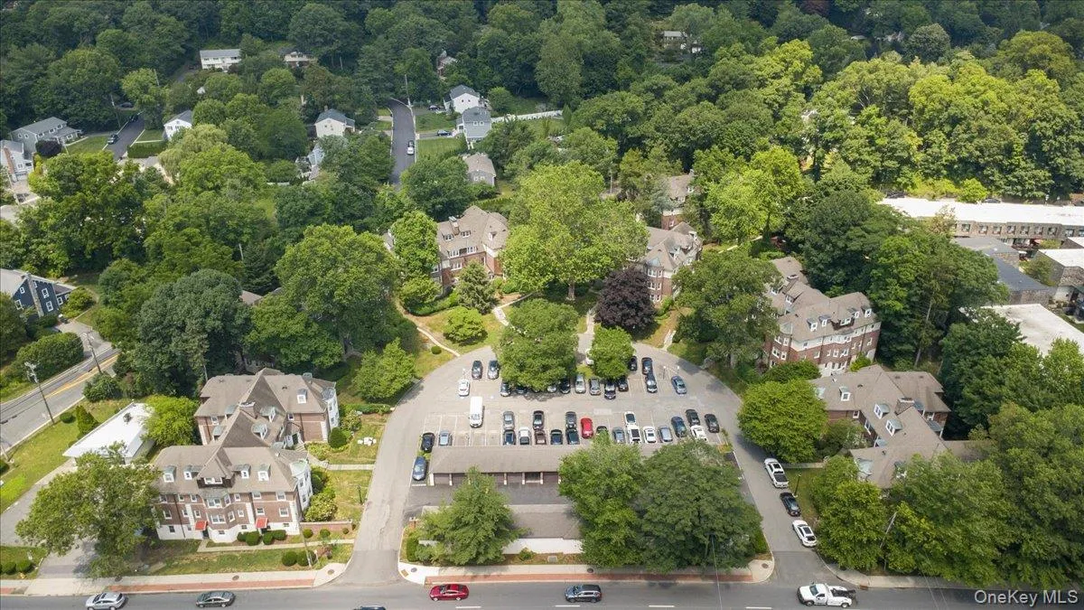 13 Campus Place, Greenburgh, NY, 2 Bedrooms Bedrooms, 5 Rooms Rooms,2 BathroomsBathrooms,Residential,For Rent,Campus,0,1021477 13 Campus Place, Greenburgh, NY, 2 Bedrooms Bedrooms, 5 Rooms Rooms,2 BathroomsBathrooms,Residential,For Rent,Campus,0,1021477
