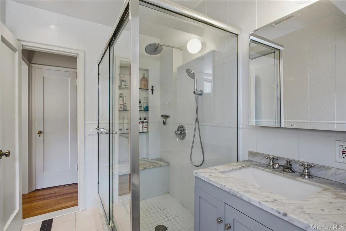 13 Campus Place, Greenburgh, NY, 2 Bedrooms Bedrooms, 5 Rooms Rooms,2 BathroomsBathrooms,Residential,For Rent,Campus,0,1021477 13 Campus Place, Greenburgh, NY, 2 Bedrooms Bedrooms, 5 Rooms Rooms,2 BathroomsBathrooms,Residential,For Rent,Campus,0,1021477