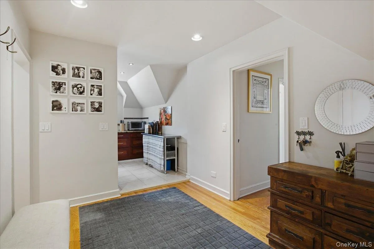 13 Campus Place, Greenburgh, NY, 2 Bedrooms Bedrooms, 5 Rooms Rooms,2 BathroomsBathrooms,Residential,For Rent,Campus,0,1021477 13 Campus Place, Greenburgh, NY, 2 Bedrooms Bedrooms, 5 Rooms Rooms,2 BathroomsBathrooms,Residential,For Rent,Campus,0,1021477