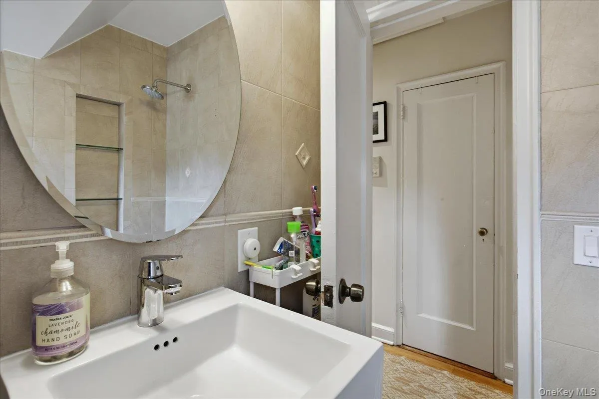 13 Campus Place, Greenburgh, NY, 2 Bedrooms Bedrooms, 5 Rooms Rooms,2 BathroomsBathrooms,Residential,For Rent,Campus,0,1021477 13 Campus Place, Greenburgh, NY, 2 Bedrooms Bedrooms, 5 Rooms Rooms,2 BathroomsBathrooms,Residential,For Rent,Campus,0,1021477