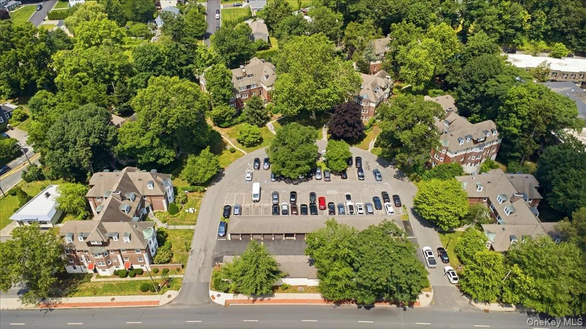13 Campus Place, Greenburgh, NY, 2 Bedrooms Bedrooms, 5 Rooms Rooms,2 BathroomsBathrooms,Residential,For Rent,Campus,0,1021477 13 Campus Place, Greenburgh, NY, 2 Bedrooms Bedrooms, 5 Rooms Rooms,2 BathroomsBathrooms,Residential,For Rent,Campus,0,1021477