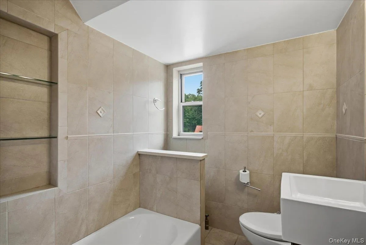 13 Campus Place, Greenburgh, NY, 2 Bedrooms Bedrooms, 5 Rooms Rooms,2 BathroomsBathrooms,Residential,For Rent,Campus,0,1021477 13 Campus Place, Greenburgh, NY, 2 Bedrooms Bedrooms, 5 Rooms Rooms,2 BathroomsBathrooms,Residential,For Rent,Campus,0,1021477