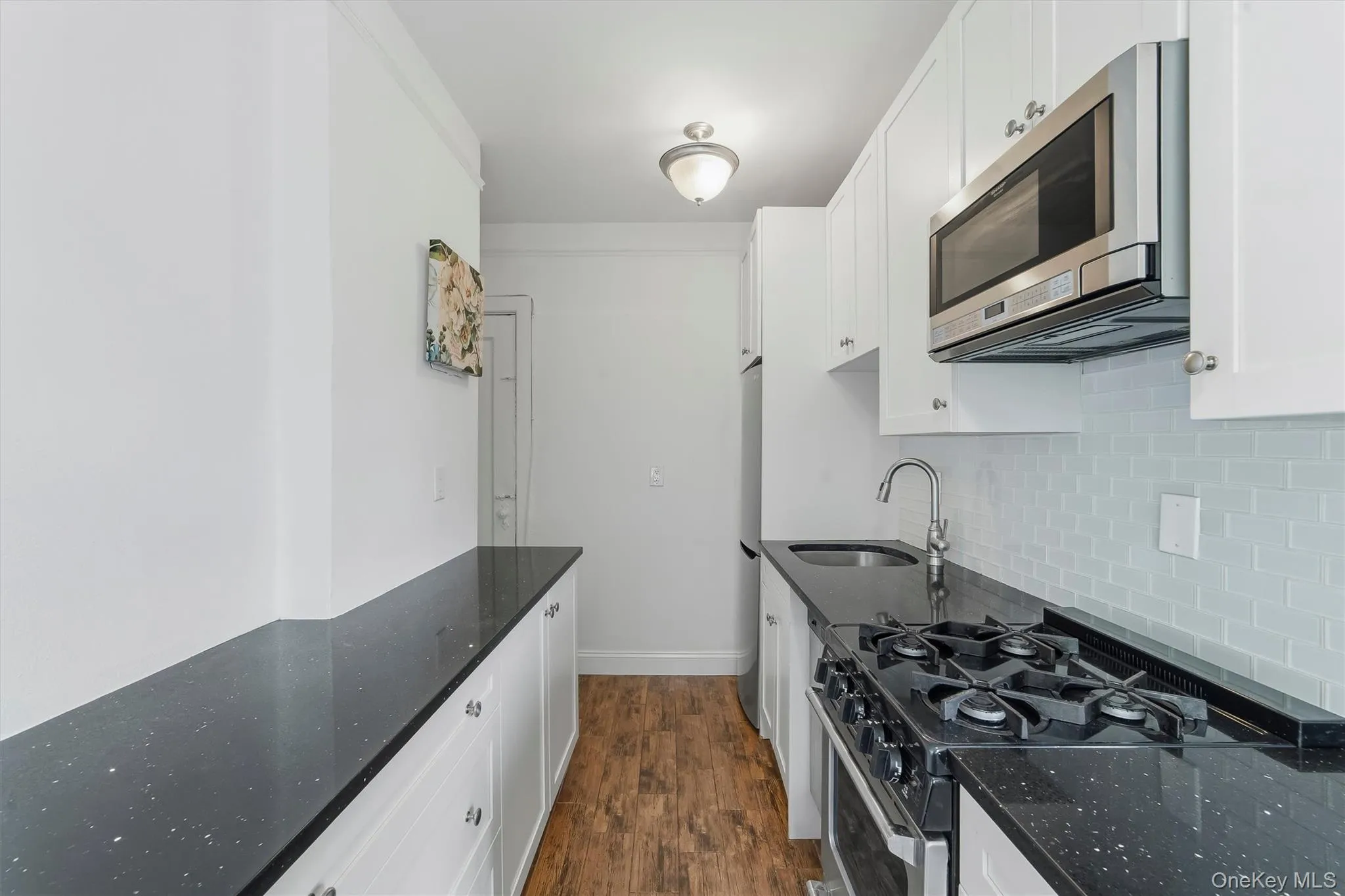 2 Westchester Avenue, White Plains, NY, 2 Rooms Rooms,1 BathroomBathrooms,Residential,For Rent,Westchester,0,1021478 2 Westchester Avenue, White Plains, NY, 2 Rooms Rooms,1 BathroomBathrooms,Residential,For Rent,Westchester,0,1021478