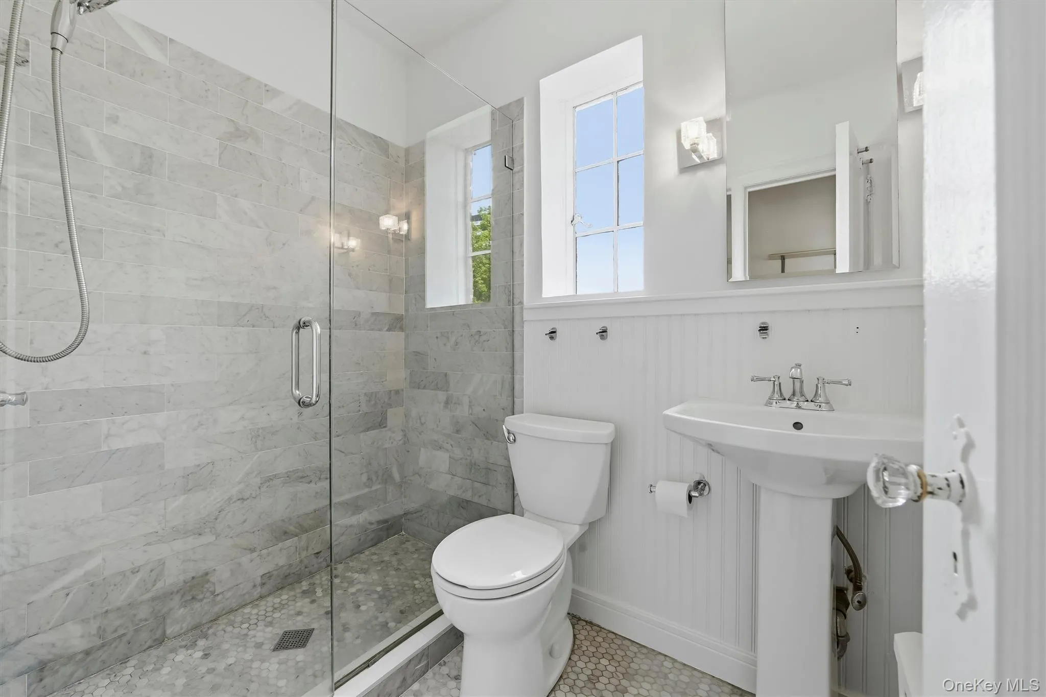 windowed w/ shower stall windowed w/ shower stall