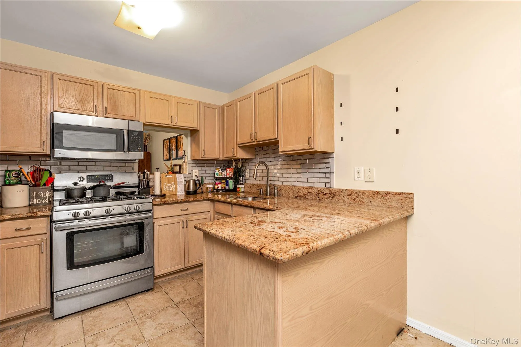1027 Jerusalem Avenue, Hempstead, NY, 2 Bedrooms Bedrooms, 4 Rooms Rooms,1 BathroomBathrooms,Residential,For Rent,Jerusalem,0,1021481 1027 Jerusalem Avenue, Hempstead, NY, 2 Bedrooms Bedrooms, 4 Rooms Rooms,1 BathroomBathrooms,Residential,For Rent,Jerusalem,0,1021481
