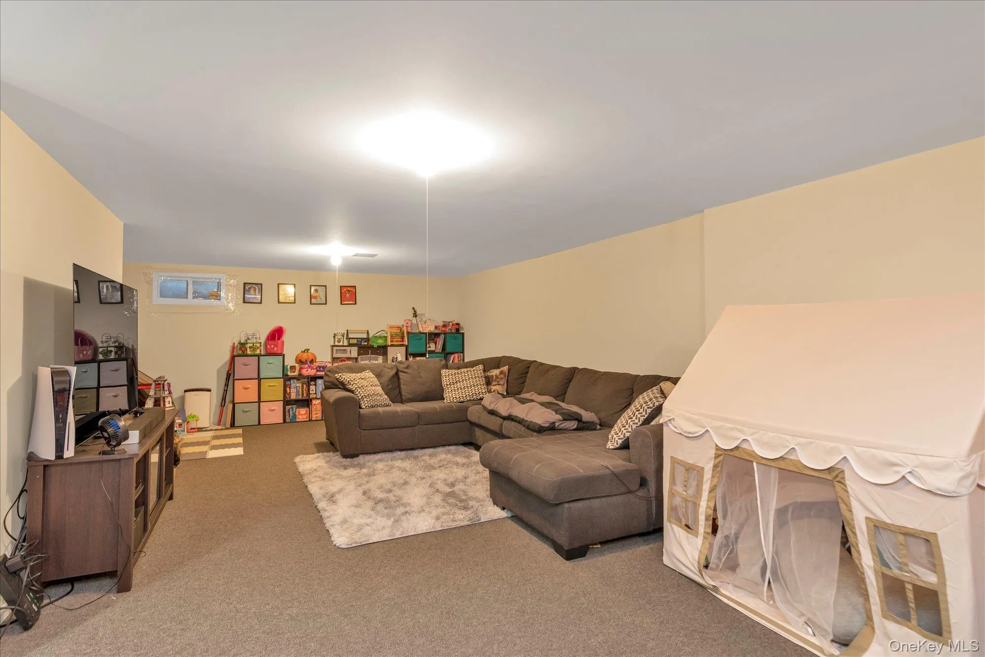 1027 Jerusalem Avenue, Hempstead, NY, 2 Bedrooms Bedrooms, 4 Rooms Rooms,1 BathroomBathrooms,Residential,For Rent,Jerusalem,0,1021481 1027 Jerusalem Avenue, Hempstead, NY, 2 Bedrooms Bedrooms, 4 Rooms Rooms,1 BathroomBathrooms,Residential,For Rent,Jerusalem,0,1021481