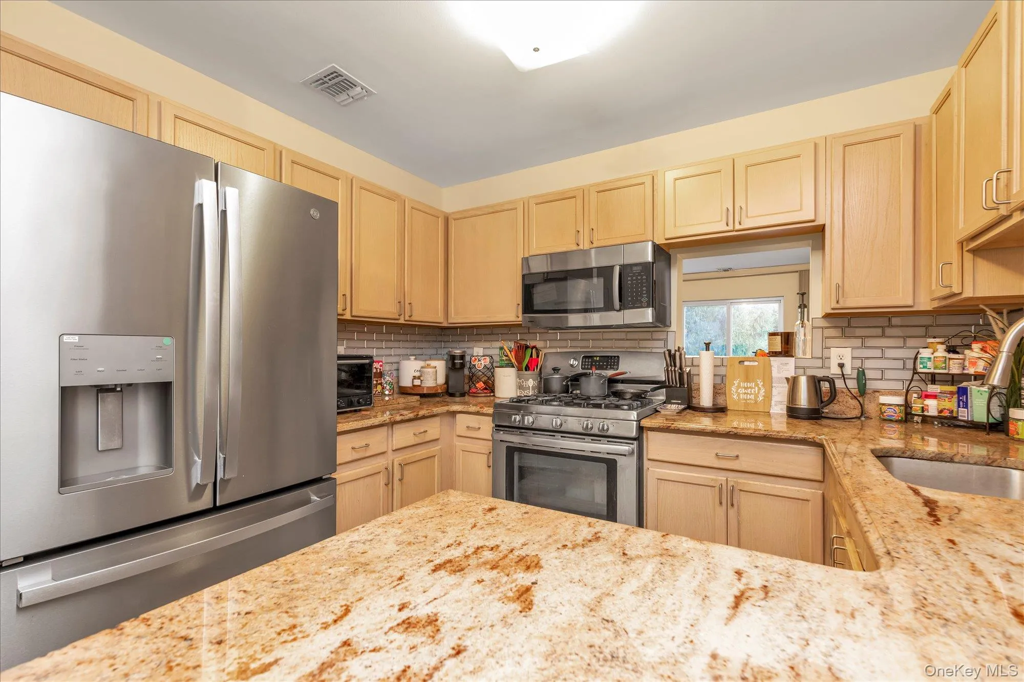 1027 Jerusalem Avenue, Hempstead, NY, 2 Bedrooms Bedrooms, 4 Rooms Rooms,1 BathroomBathrooms,Residential,For Rent,Jerusalem,0,1021481 1027 Jerusalem Avenue, Hempstead, NY, 2 Bedrooms Bedrooms, 4 Rooms Rooms,1 BathroomBathrooms,Residential,For Rent,Jerusalem,0,1021481