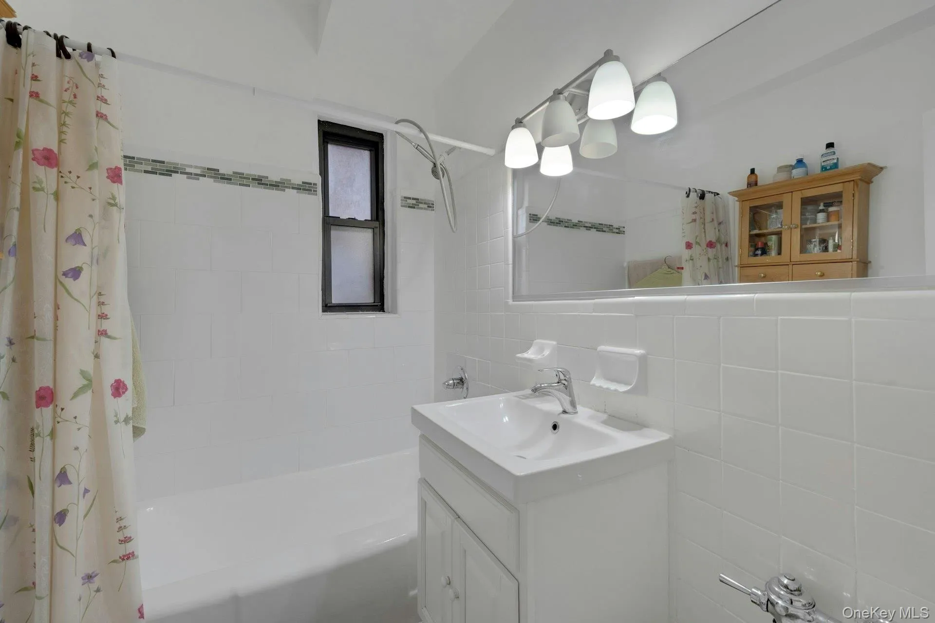 Large Bathroom. Large Bathroom.