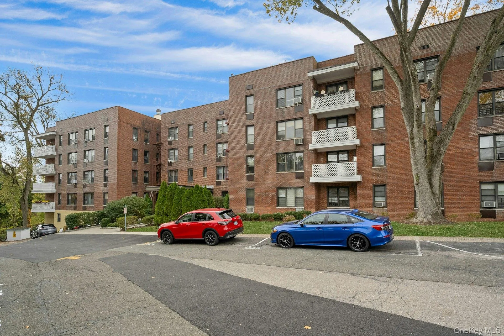 Front of Building, Main Entrance with view of parking lot. Front of Building, Main Entrance with view of parking lot.