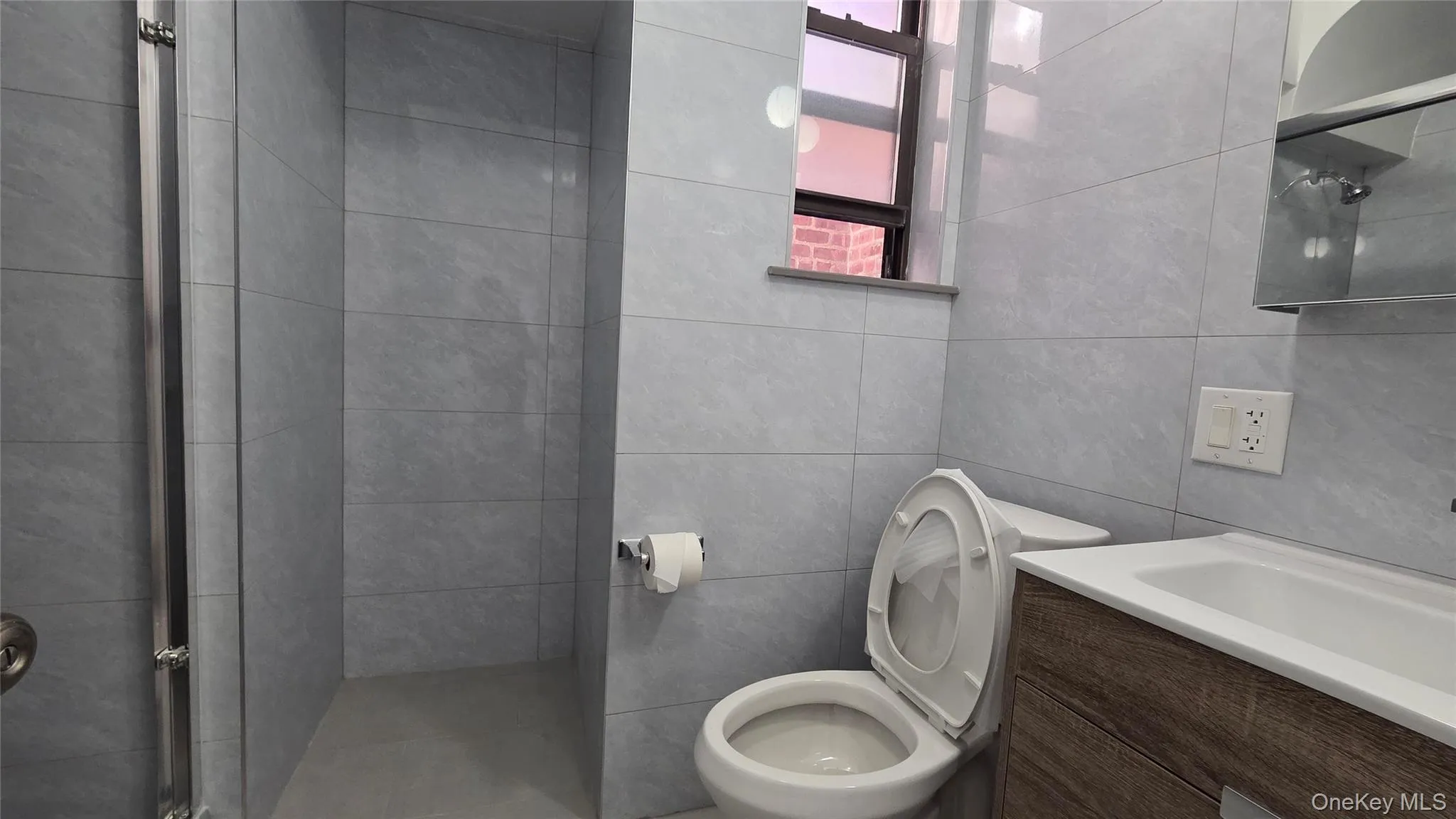 72-34 Yellowstone Boulevard, New York, NY, 2 Bedrooms Bedrooms, 5 Rooms Rooms,1 BathroomBathrooms,Residential Lease,For Rent,Yellowstone,0,1021485 72-34 Yellowstone Boulevard, New York, NY, 2 Bedrooms Bedrooms, 5 Rooms Rooms,1 BathroomBathrooms,Residential Lease,For Rent,Yellowstone,0,1021485