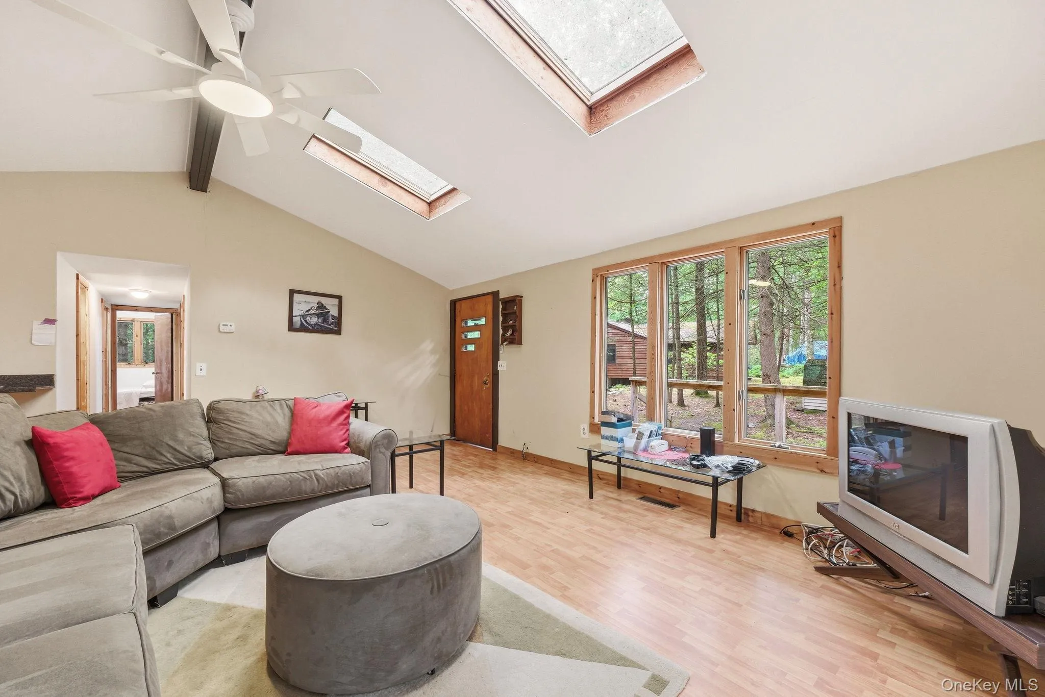 315 Shore Drive, Thompson, NY, 3 Bedrooms Bedrooms, 5 Rooms Rooms,1 BathroomBathrooms,Residential,For Rent,Shore,0,1021490 315 Shore Drive, Thompson, NY, 3 Bedrooms Bedrooms, 5 Rooms Rooms,1 BathroomBathrooms,Residential,For Rent,Shore,0,1021490