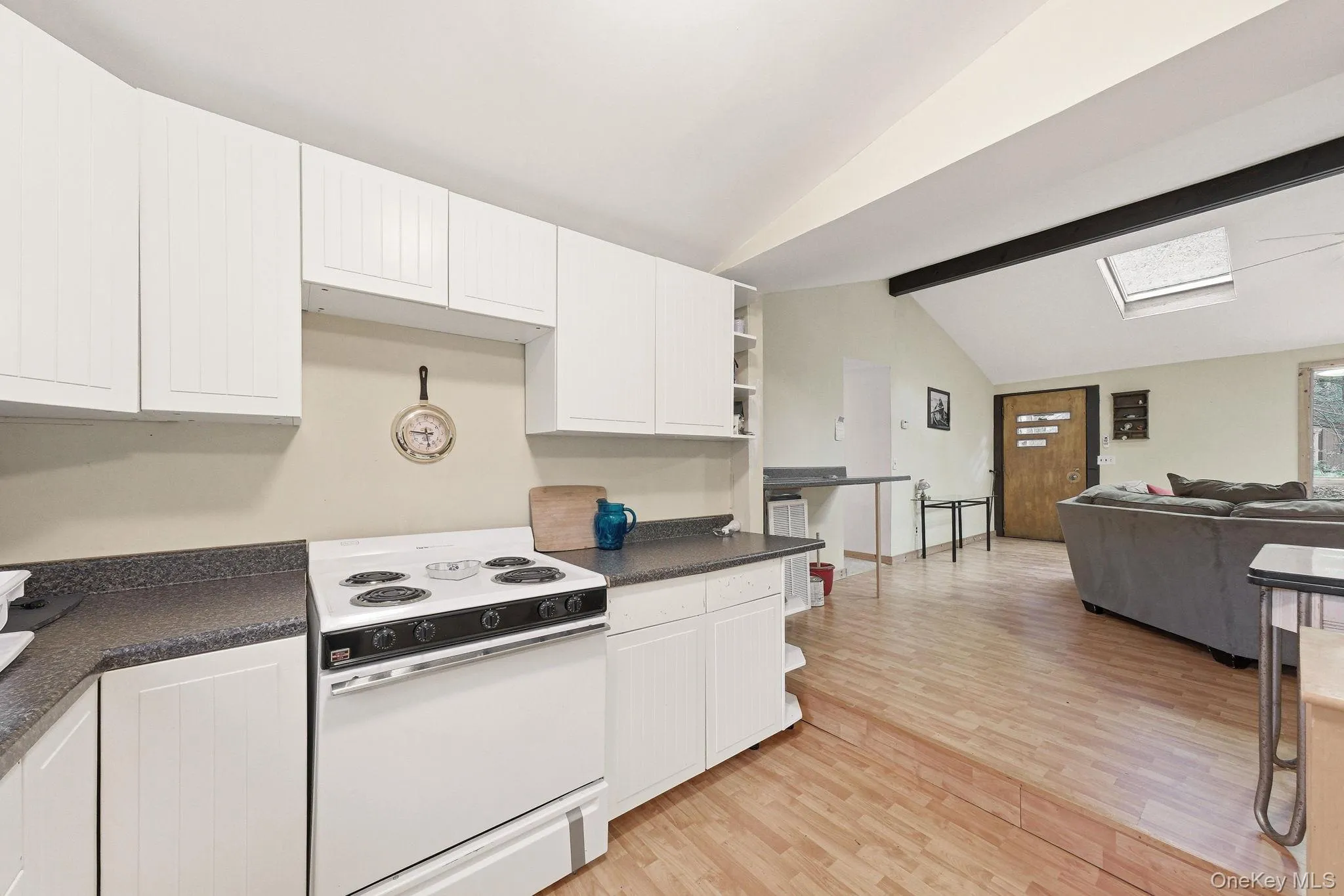 315 Shore Drive, Thompson, NY, 3 Bedrooms Bedrooms, 5 Rooms Rooms,1 BathroomBathrooms,Residential,For Rent,Shore,0,1021490 315 Shore Drive, Thompson, NY, 3 Bedrooms Bedrooms, 5 Rooms Rooms,1 BathroomBathrooms,Residential,For Rent,Shore,0,1021490