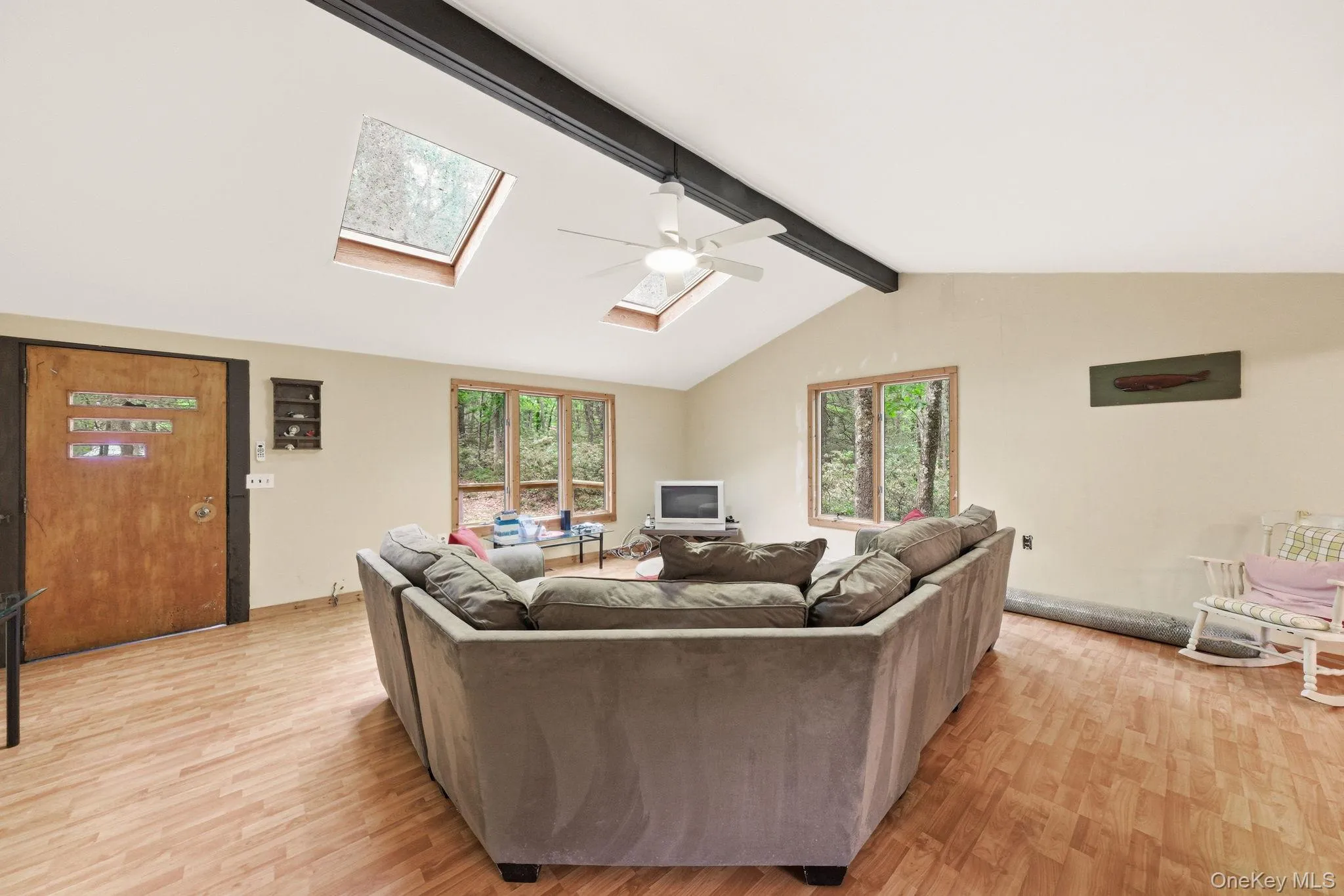 315 Shore Drive, Thompson, NY, 3 Bedrooms Bedrooms, 5 Rooms Rooms,1 BathroomBathrooms,Residential,For Rent,Shore,0,1021490 315 Shore Drive, Thompson, NY, 3 Bedrooms Bedrooms, 5 Rooms Rooms,1 BathroomBathrooms,Residential,For Rent,Shore,0,1021490