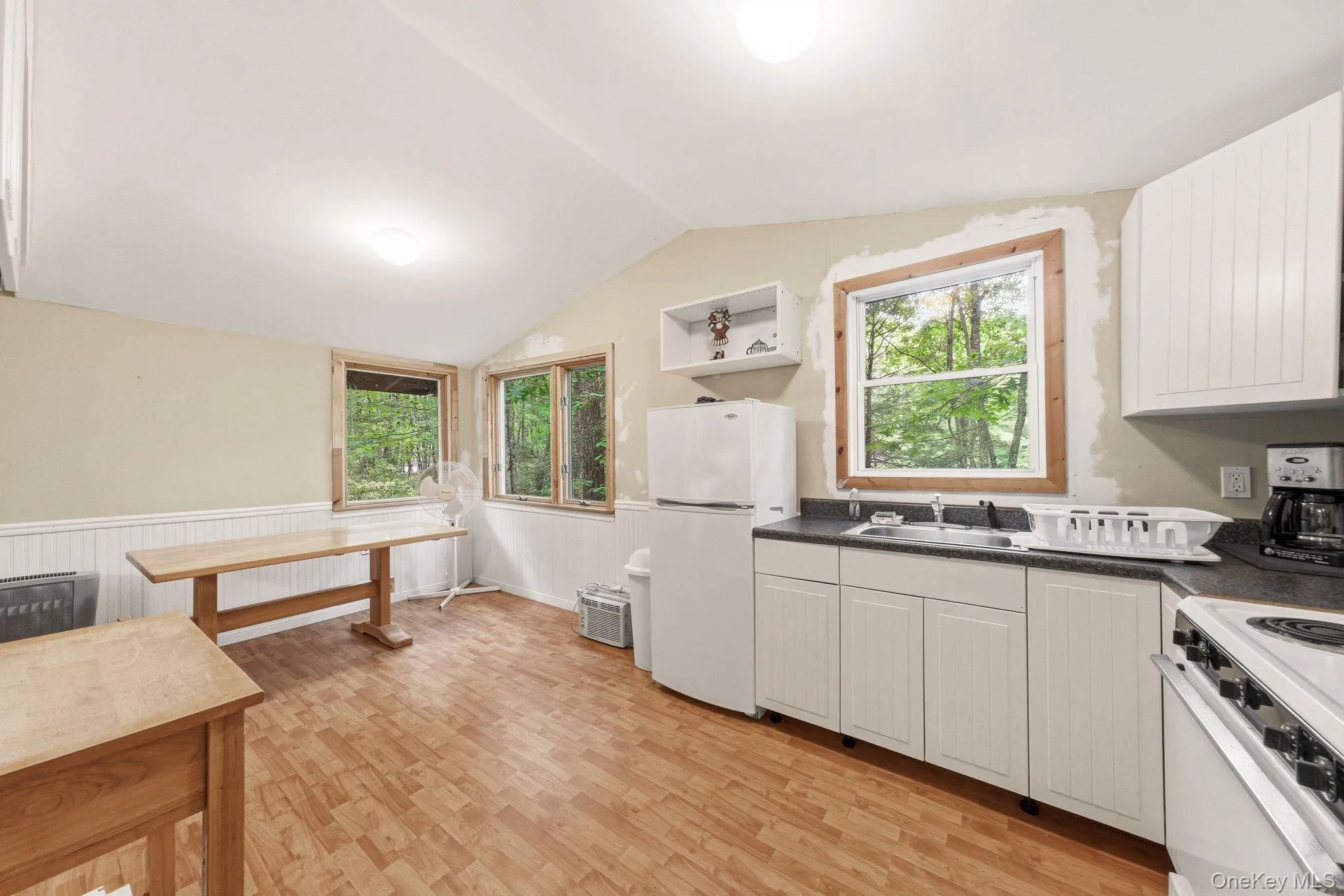 315 Shore Drive, Thompson, NY, 3 Bedrooms Bedrooms, 5 Rooms Rooms,1 BathroomBathrooms,Residential,For Rent,Shore,0,1021490 315 Shore Drive, Thompson, NY, 3 Bedrooms Bedrooms, 5 Rooms Rooms,1 BathroomBathrooms,Residential,For Rent,Shore,0,1021490
