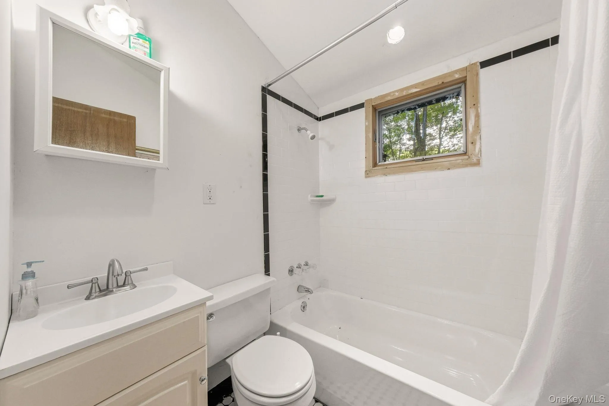 315 Shore Drive, Thompson, NY, 3 Bedrooms Bedrooms, 5 Rooms Rooms,1 BathroomBathrooms,Residential,For Rent,Shore,0,1021490 315 Shore Drive, Thompson, NY, 3 Bedrooms Bedrooms, 5 Rooms Rooms,1 BathroomBathrooms,Residential,For Rent,Shore,0,1021490