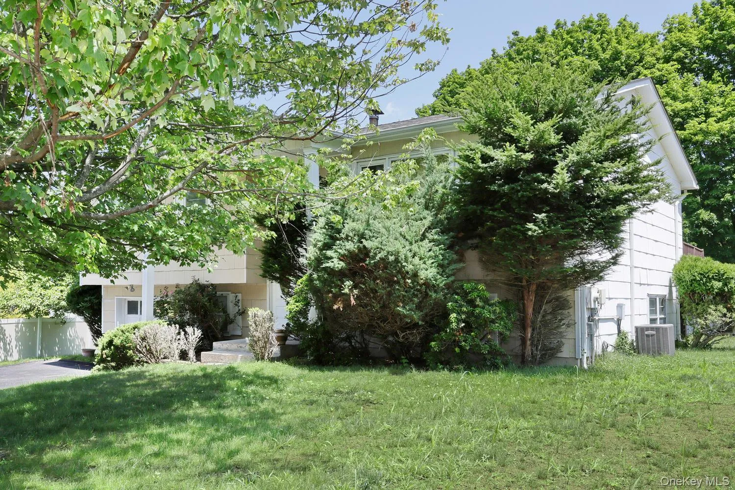 20 Woodridge Drive, Haverstraw, NY, 5 Bedrooms Bedrooms, 9 Rooms Rooms,2 BathroomsBathrooms,Residential,For Rent,Woodridge,0,1021492 20 Woodridge Drive, Haverstraw, NY, 5 Bedrooms Bedrooms, 9 Rooms Rooms,2 BathroomsBathrooms,Residential,For Rent,Woodridge,0,1021492