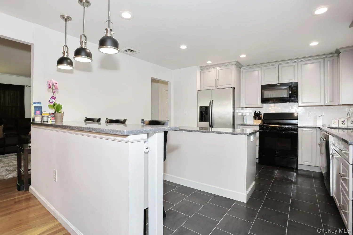 20 Woodridge Drive, Haverstraw, NY, 5 Bedrooms Bedrooms, 9 Rooms Rooms,2 BathroomsBathrooms,Residential,For Rent,Woodridge,0,1021492 20 Woodridge Drive, Haverstraw, NY, 5 Bedrooms Bedrooms, 9 Rooms Rooms,2 BathroomsBathrooms,Residential,For Rent,Woodridge,0,1021492