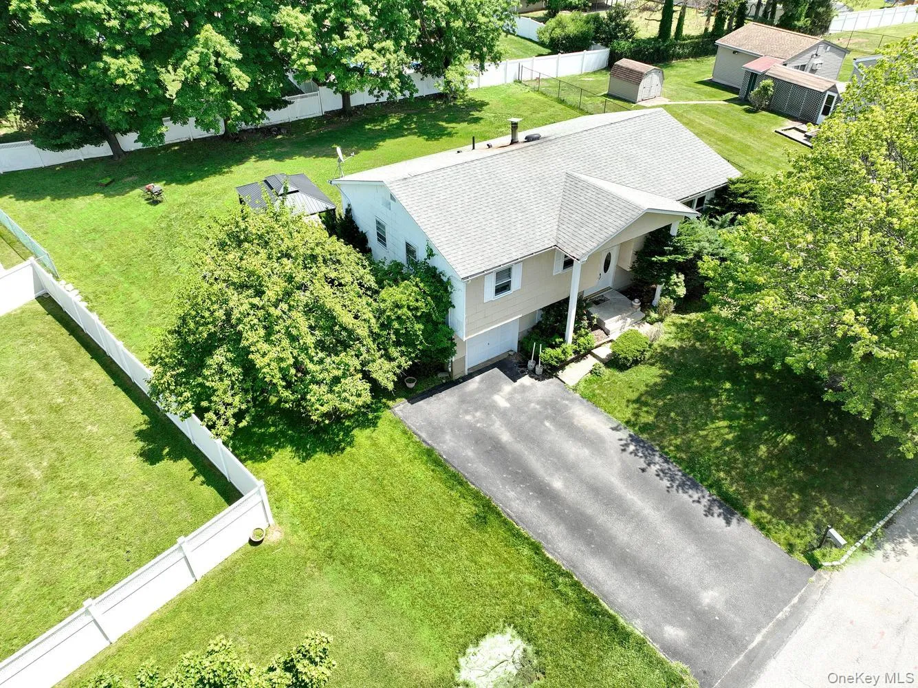 20 Woodridge Drive, Haverstraw, NY, 5 Bedrooms Bedrooms, 9 Rooms Rooms,2 BathroomsBathrooms,Residential,For Rent,Woodridge,0,1021492 20 Woodridge Drive, Haverstraw, NY, 5 Bedrooms Bedrooms, 9 Rooms Rooms,2 BathroomsBathrooms,Residential,For Rent,Woodridge,0,1021492